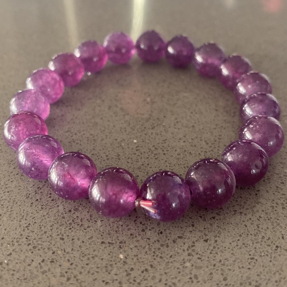 Amethyst Crystal Gemstone Round Beaded Stretch Bracelet - Picture 2 of 6